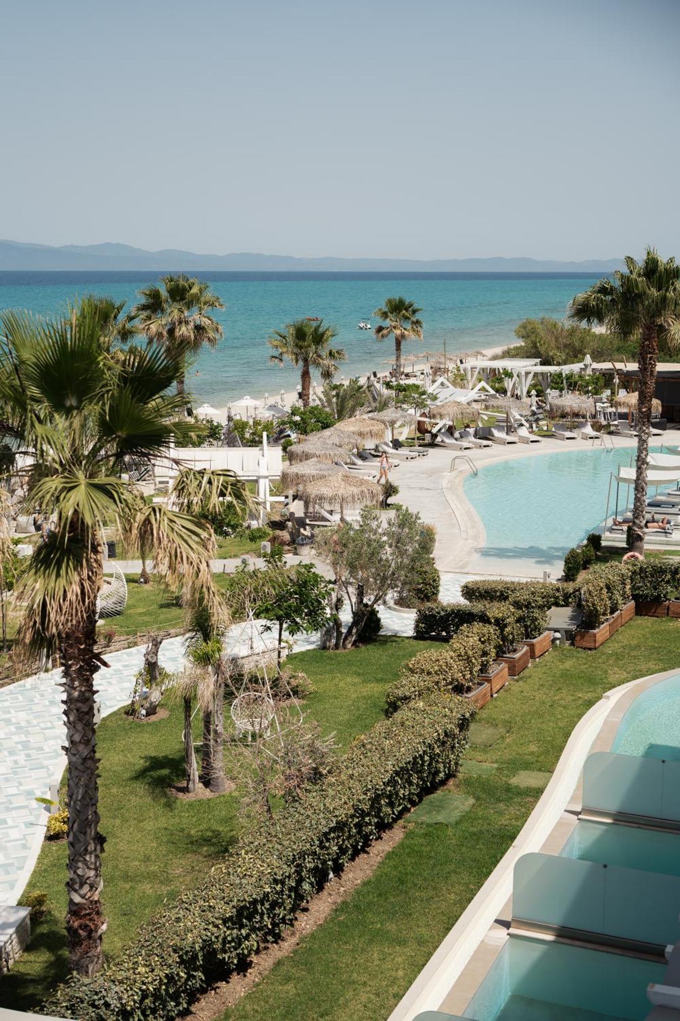Blue Carpet Luxury Suites Pefkochori Esterno foto