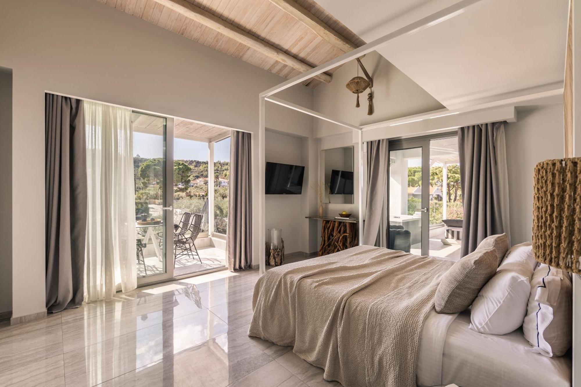Blue Carpet Luxury Suites Pefkochori Esterno foto