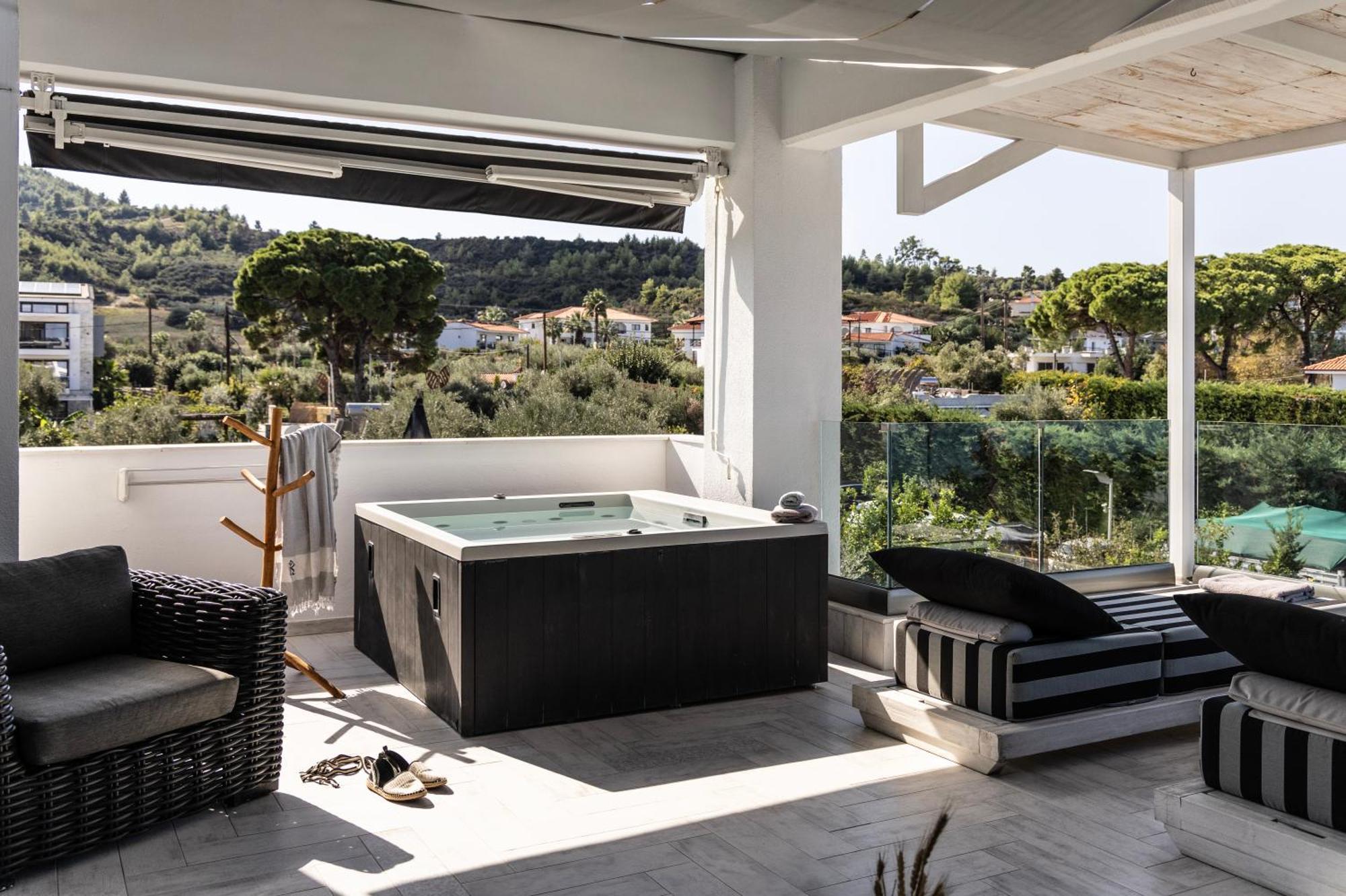 Blue Carpet Luxury Suites Pefkochori Esterno foto